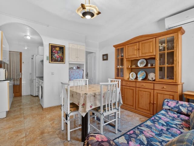 3 Zimmer Haus zu verkaufen in El Chaparral - La Siesta - La Torreta, Torrevieja mit Pool - 184.000 € (Ref: 10131448)