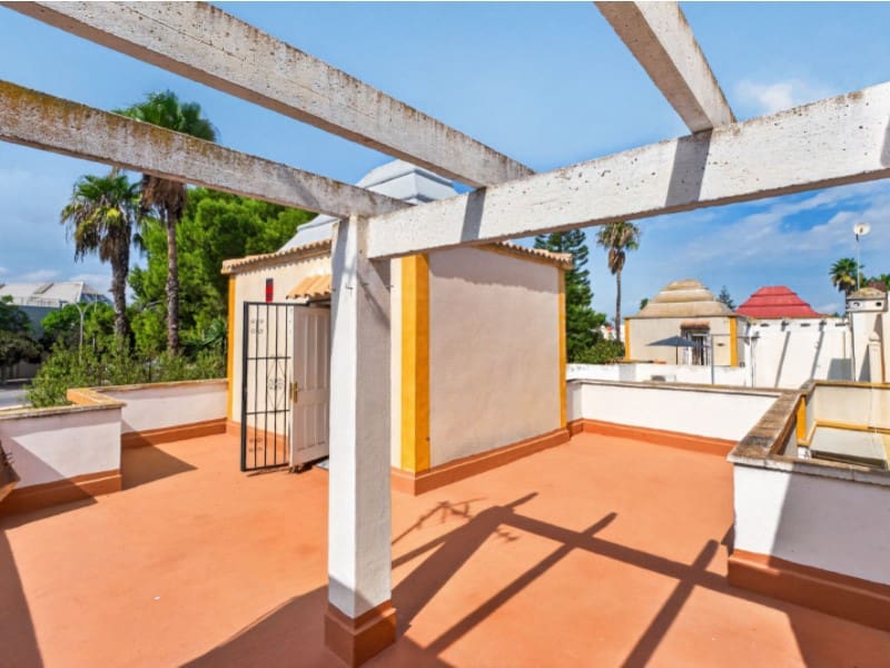 3 quarto Casa em Banda para venda em Torrevieja com piscina - 184 000 € (Ref: 10131448)