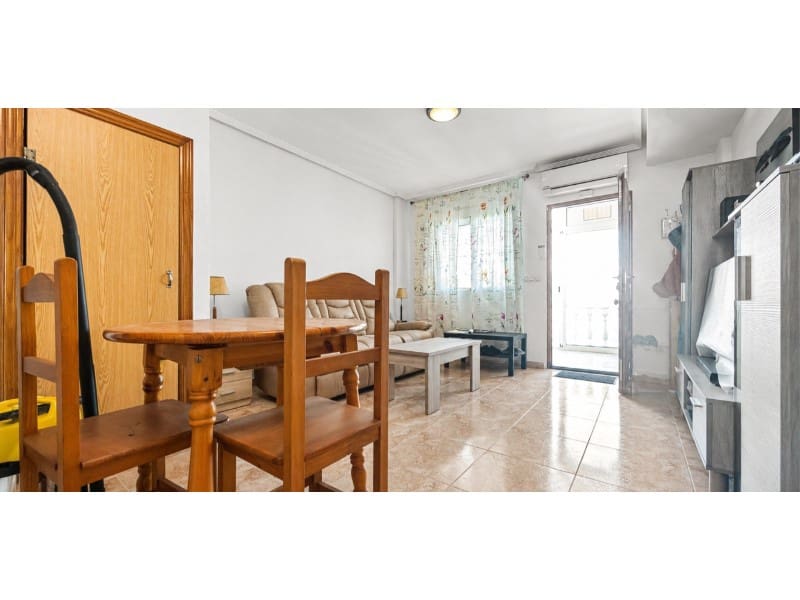 2 sovrum Hus till salu i Torrevieja med pool garage - 159 500 € (Ref: 10146771)