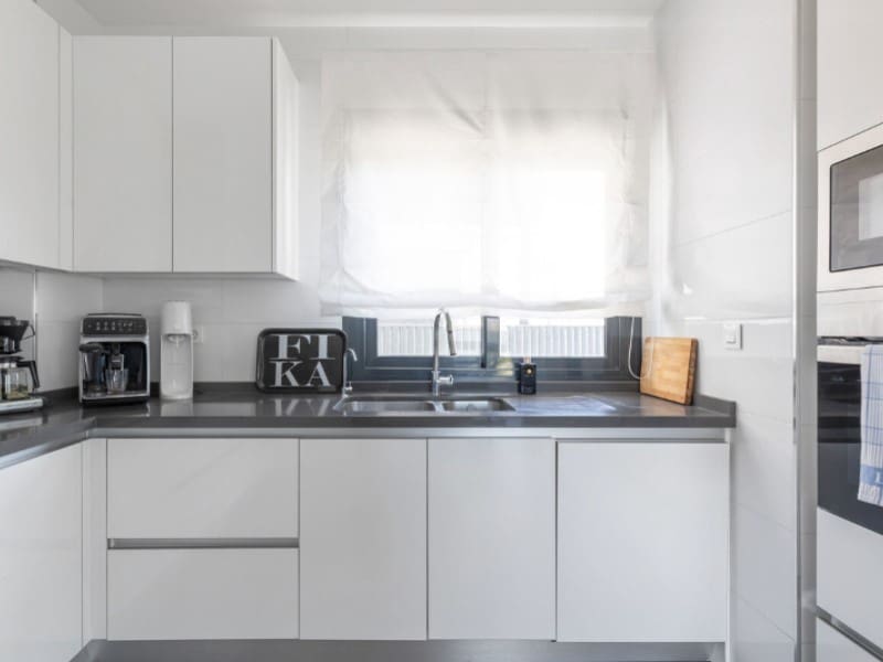 4 slaapkamer Villa te koop in Torrevieja met zwembad garage - € 895.000 (Ref: 10146778)