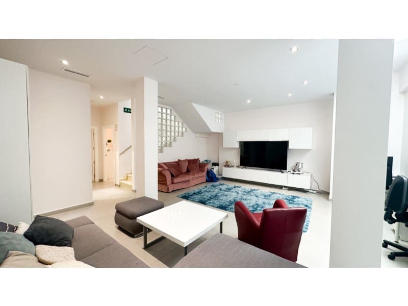 5 soverom Villa til salgs i Torrevieja med svømmebasseng - € 549 000 (Ref: 10146781)