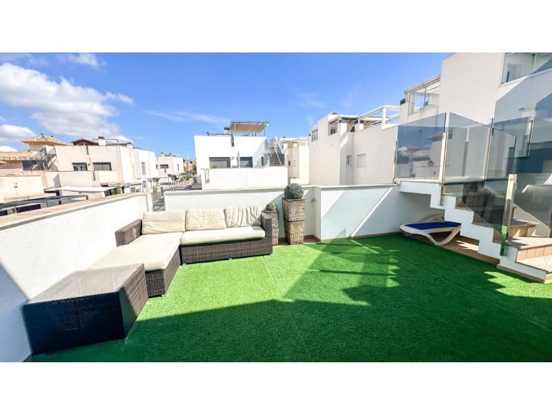 5 soverom Villa til salgs i Torrevieja med svømmebasseng - € 549 000 (Ref: 10146781)