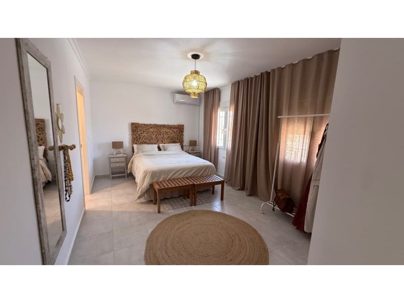 3 bedroom Villa for sale in El Chaparral with pool garage - € 645,000 (Ref: 10154956)