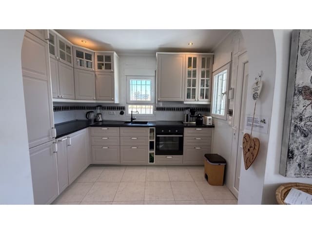3 slaapkamer Villa te koop in El Chaparral, Torrevieja met zwembad garage - € 645.000 (Ref: 10154956)