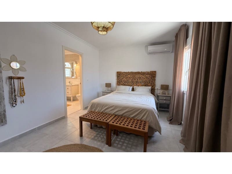 3 bedroom Villa for sale in El Chaparral with pool garage - € 645,000 (Ref: 10154956)