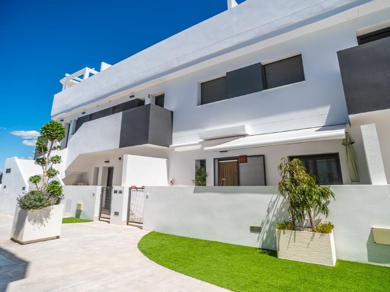 3 soverom Leilighet til salgs i Los Altos med svømmebasseng garasje - € 339 000 (Ref: 10154957)