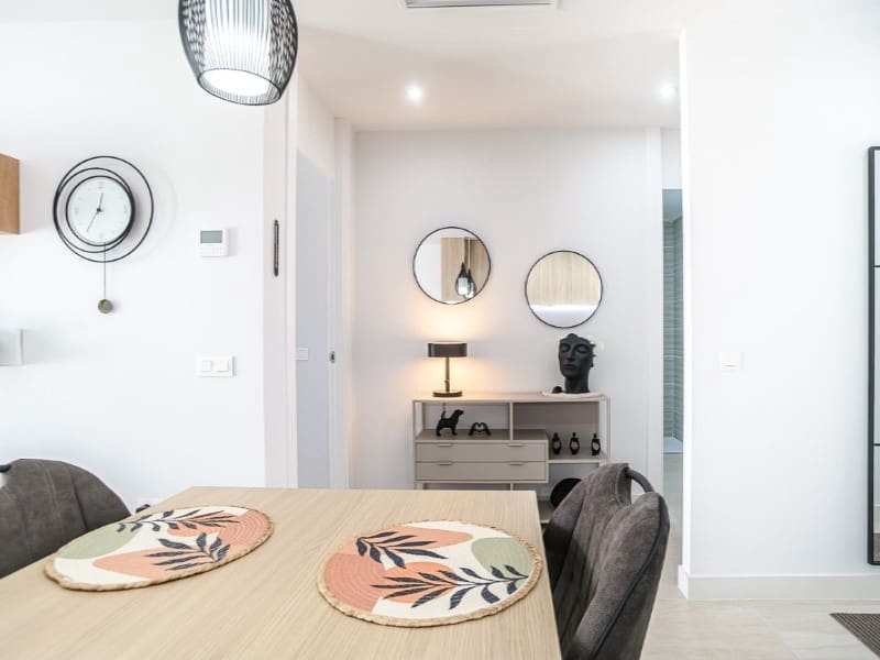 3 soverom Leilighet til salgs i Los Altos med svømmebasseng garasje - € 339 000 (Ref: 10154957)