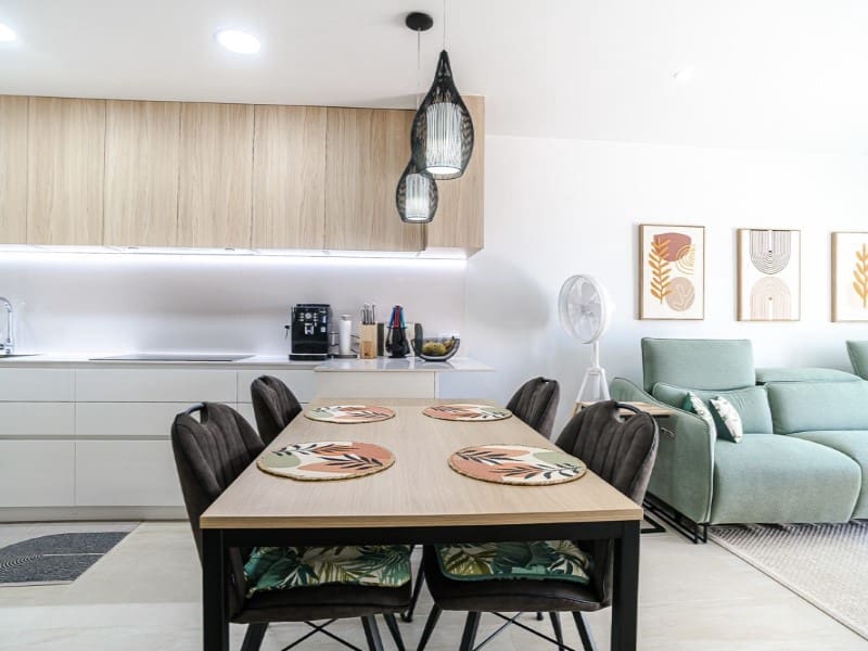 3 soverom Leilighet til salgs i Los Altos med svømmebasseng garasje - € 339 000 (Ref: 10154957)