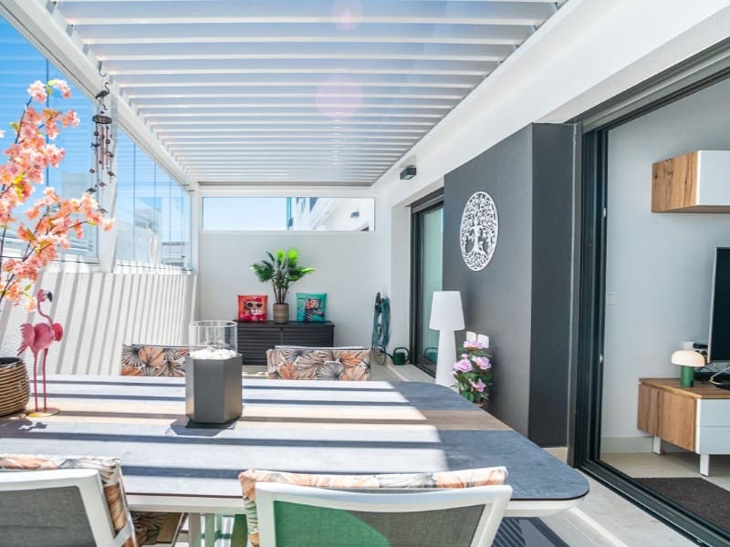 3 soverom Leilighet til salgs i Los Altos med svømmebasseng garasje - € 339 000 (Ref: 10154957)