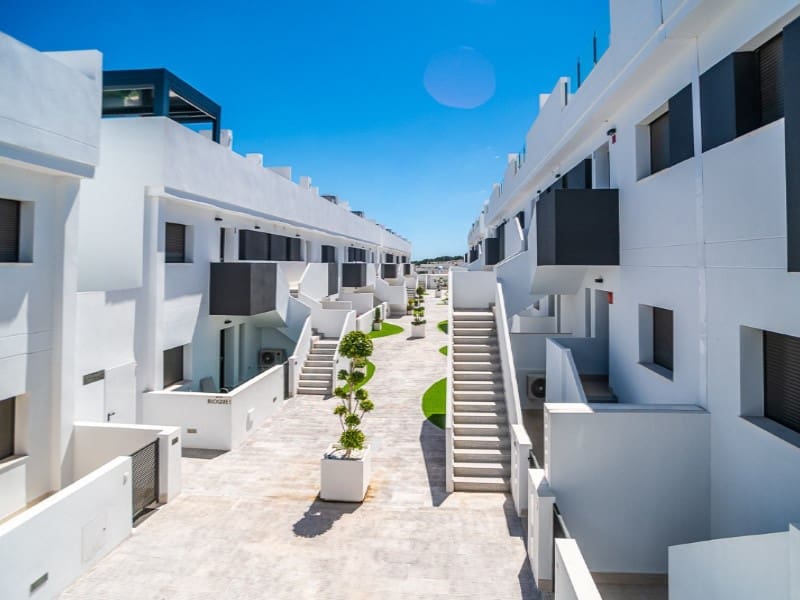 3 soverom Leilighet til salgs i Los Altos med svømmebasseng garasje - € 339 000 (Ref: 10154957)