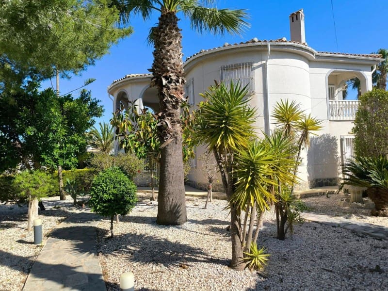5 soverom Villa til salgs i El Chaparral med svømmebasseng garasje - € 630 000 (Ref: 10154960)