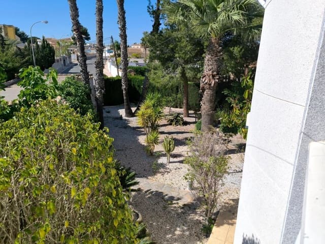 5 soverom Villa til salgs i El Chaparral, Torrevieja med svømmebasseng garasje - € 630 000 (Ref: 10154960)
