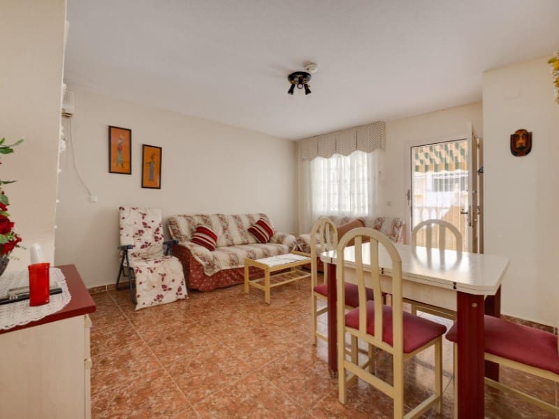 3 bedroom Villa for sale in Torrevieja with pool - € 199,500 (Ref: 10154962)