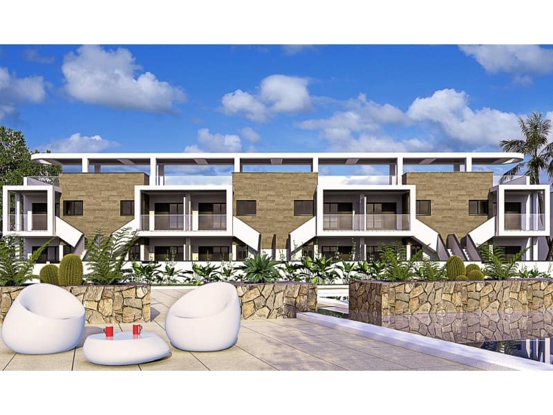 Bungalow de 2 habitaciones en Torre de la Horadada en venta con piscina garaje - 349.000 € (Ref: 10168629)