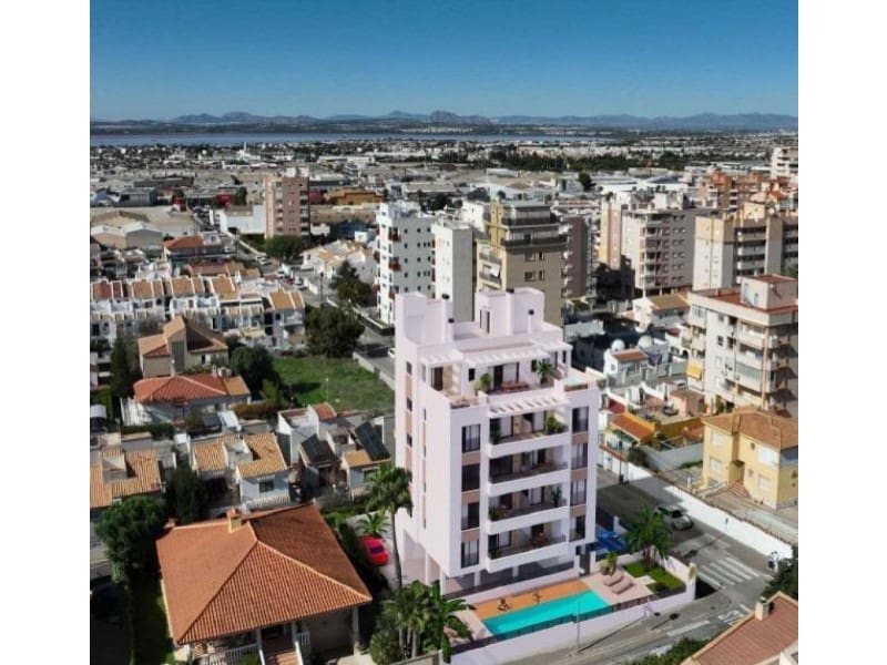 2 soveværelse Lejlighed til salg i Torrevieja med swimmingpool garage - € 269.000 (Ref: 10171245)