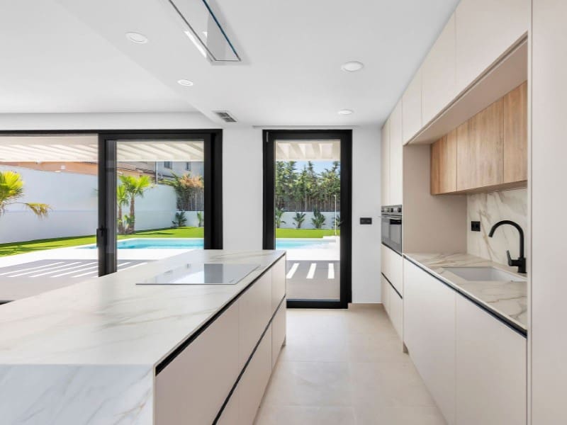 4 slaapkamer Villa te koop in Los Altos met zwembad - € 895.000 (Ref: 10171246)