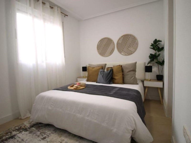 3 soveværelse Lejlighed til salg i Torrevieja - € 167.000 (Ref: 10171247)
