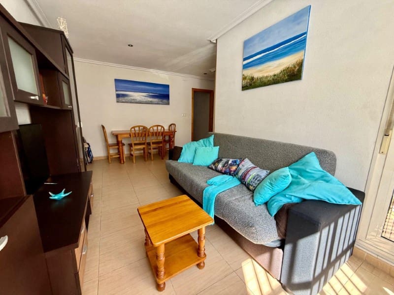 2 bedroom Apartment for sale in Torrevieja - € 125,000 (Ref: 10171248)