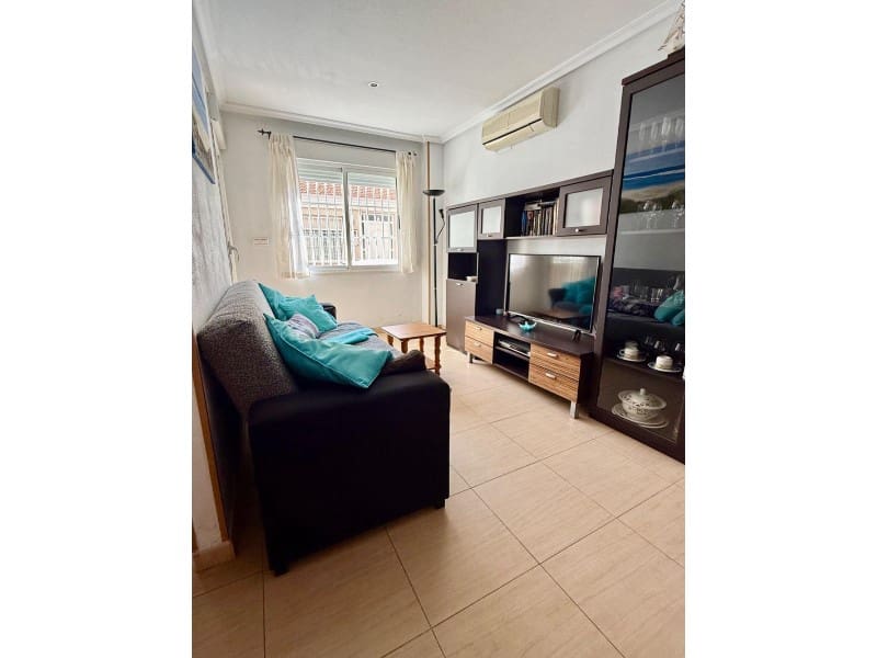 2 bedroom Apartment for sale in Torrevieja - € 125,000 (Ref: 10171248)