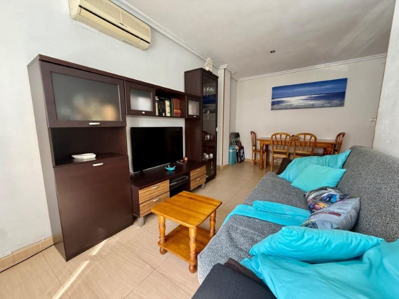2 bedroom Apartment for sale in Torrevieja - € 125,000 (Ref: 10171248)
