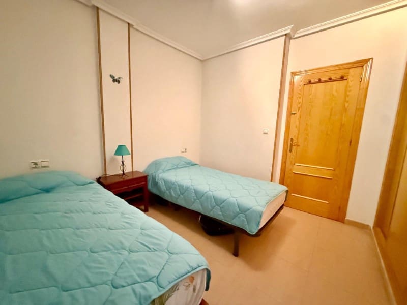 2 bedroom Apartment for sale in Torrevieja - € 125,000 (Ref: 10171248)