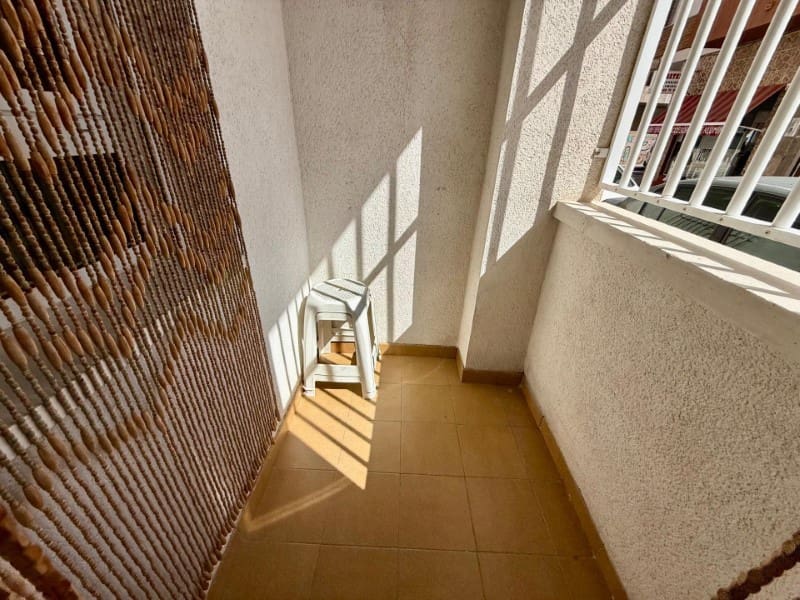 2 bedroom Apartment for sale in Torrevieja - € 125,000 (Ref: 10171248)