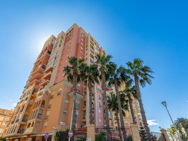 2 soveværelse Lejlighed til salg i Torrevieja med swimmingpool garage - € 269.500 (Ref: 10177064)