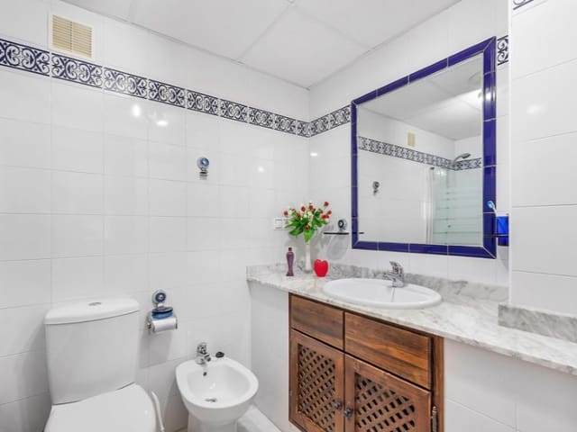 2 soveværelse Lejlighed til salg i Playa de los Locos, Torrevieja med swimmingpool garage - € 269.500 (Ref: 10177064)