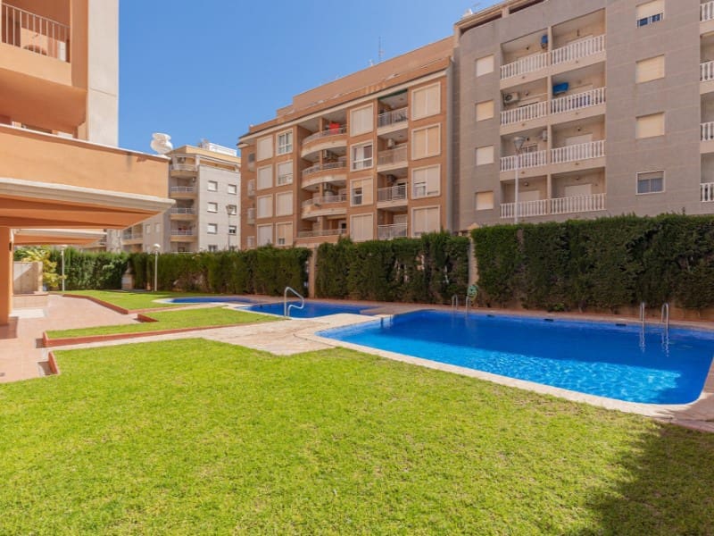 2 soveværelse Lejlighed til salg i Torrevieja med swimmingpool garage - € 269.500 (Ref: 10177064)