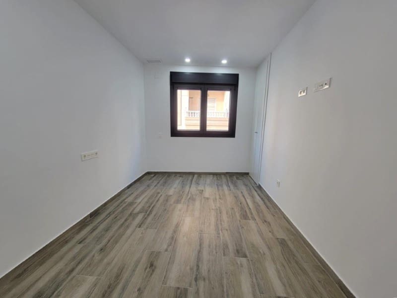 3 chambre Appartement à vendre à Torrevieja avec piscine garage - 399 000 € (Ref: 10177067)