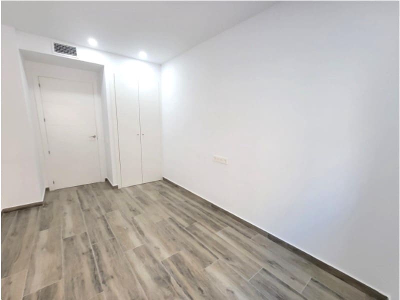 3 chambre Appartement à vendre à Torrevieja avec piscine garage - 399 000 € (Ref: 10177067)