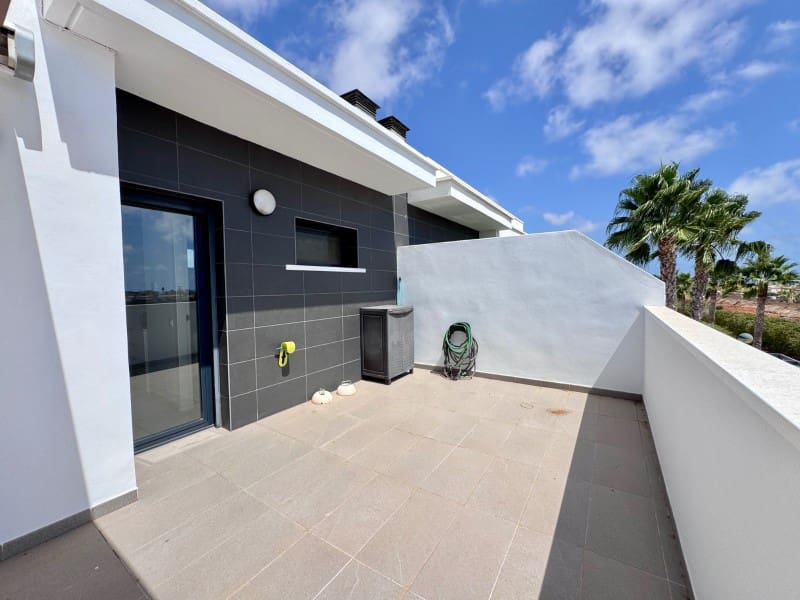 Casa de 3 habitaciones en Orihuela Costa en venta con piscina garaje - 324.900 € (Ref: 10182944)