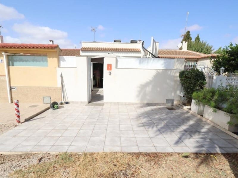 3 soverom Hus til salgs i Torrevieja med garasje - € 145 000 (Ref: 10182945)