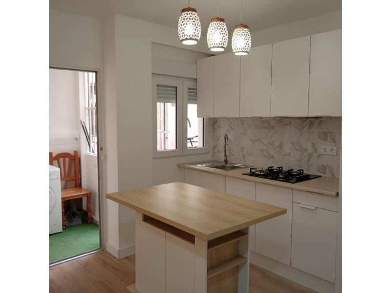 Apartamento de 3 habitaciones en Torrevieja en venta - 130.000 € (Ref: 10182946)