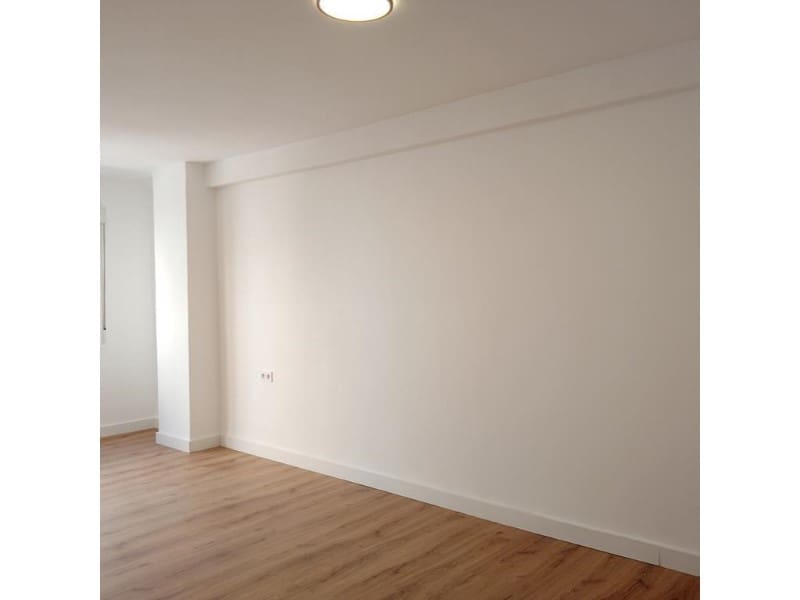 Apartamento de 3 habitaciones en Torrevieja en venta - 130.000 € (Ref: 10182946)