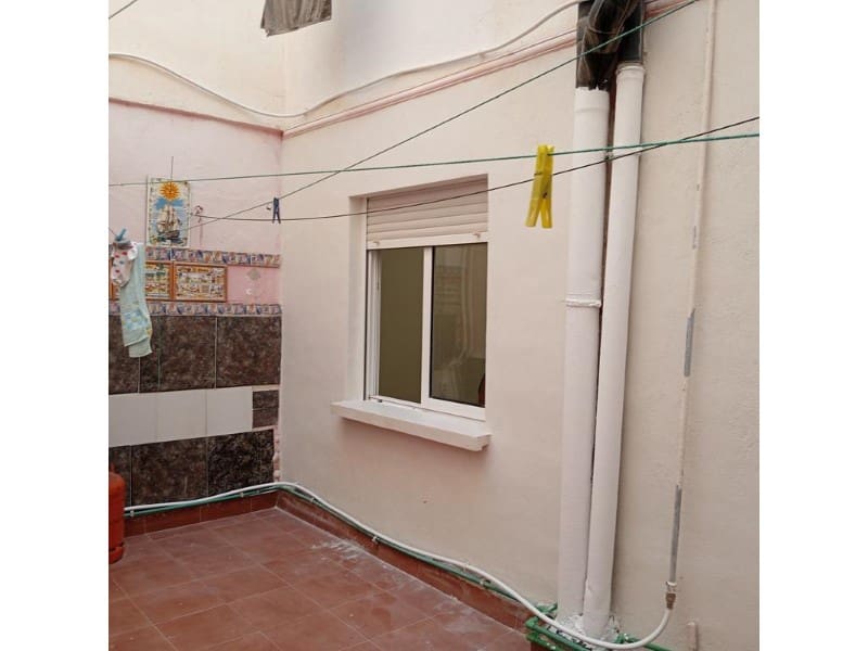Apartamento de 3 habitaciones en Torrevieja en venta - 130.000 € (Ref: 10182946)