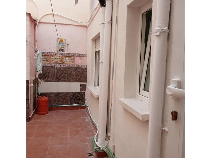 Apartamento de 3 habitaciones en Torrevieja en venta - 130.000 € (Ref: 10182946)