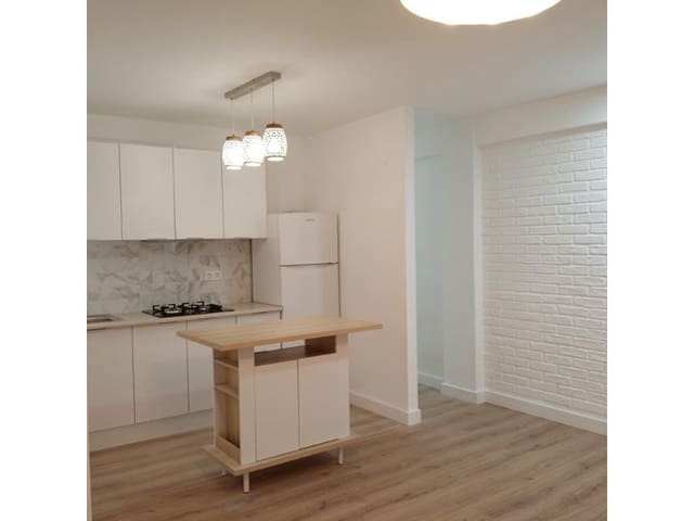 Apartamento de 3 habitaciones en El Molino, Torrevieja en venta - 130.000 € (Ref: 10182946)