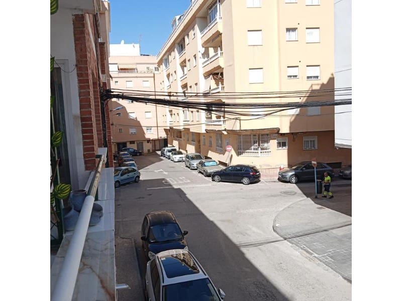 Apartamento de 3 habitaciones en Torrevieja en venta - 130.000 € (Ref: 10182946)