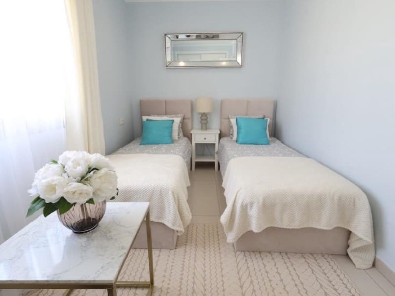 Casa de 3 habitaciones en Orihuela Costa en venta con piscina garaje - 365.000 € (Ref: 10182947)