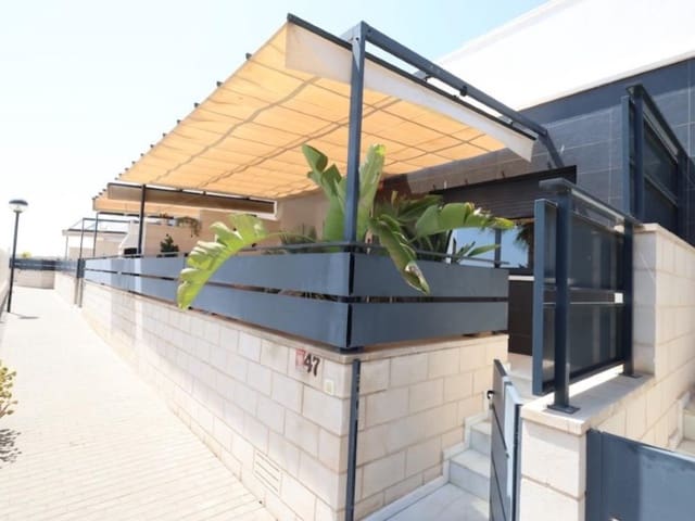Casa de 3 habitaciones en Lomas de Cabo Roig - Los Dolses, Orihuela en venta con piscina garaje - 365.000 € (Ref: 10182947)