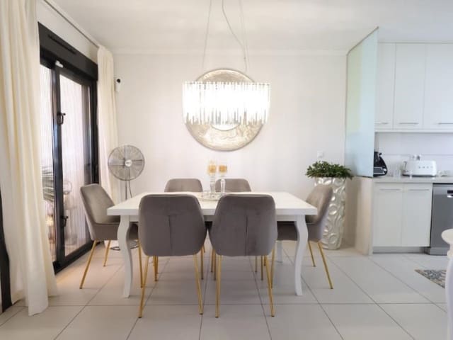 Casa de 3 habitaciones en Lomas de Cabo Roig - Los Dolses, Orihuela en venta con piscina garaje - 365.000 € (Ref: 10182947)