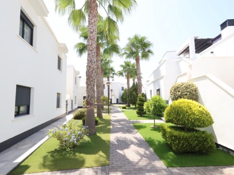 Casa de 3 habitaciones en Orihuela Costa en venta con piscina garaje - 365.000 € (Ref: 10182947)