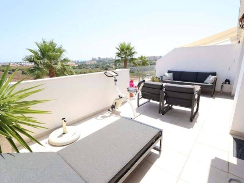 Casa de 3 habitaciones en Orihuela Costa en venta con piscina garaje - 365.000 € (Ref: 10182947)