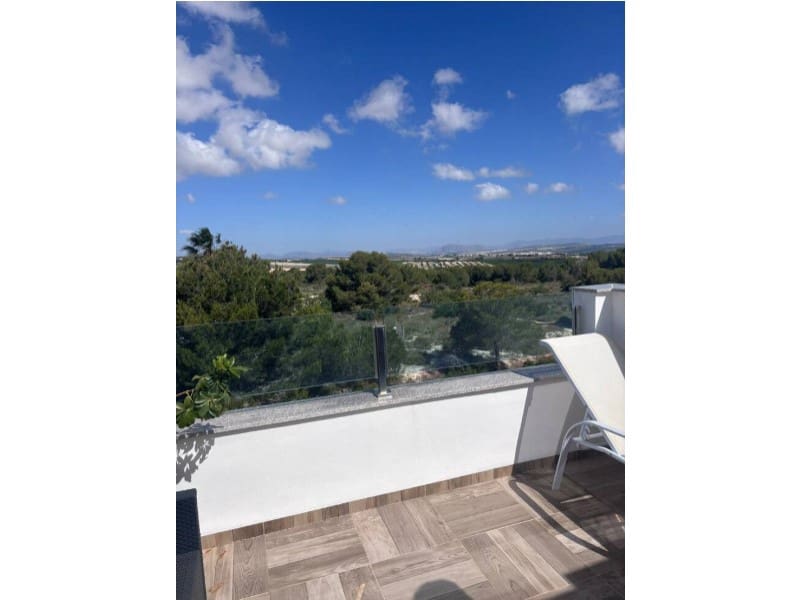3 soveværelse Byhus til salg i Orihuela Costa med swimmingpool - € 315.000 (Ref: 10184454)