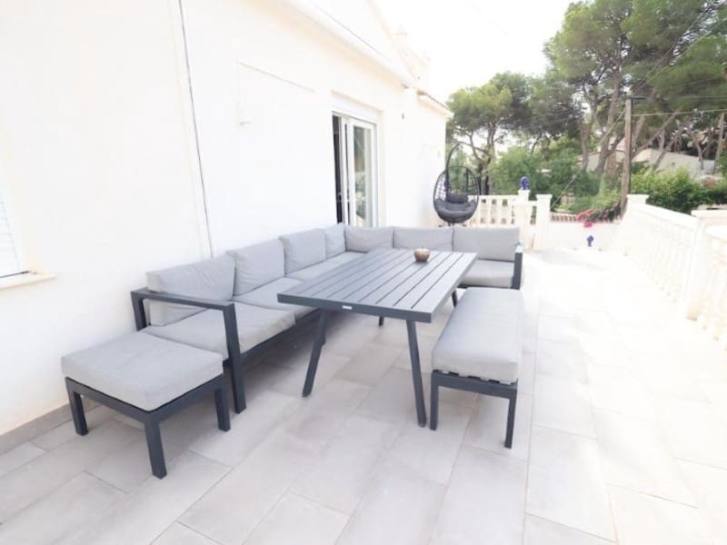 5 soverom Villa til salgs i Torrevieja med svømmebasseng garasje - € 599 000 (Ref: 10184456)