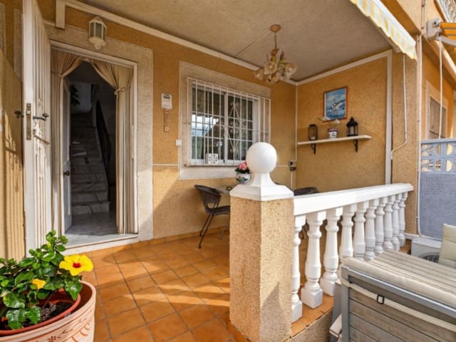 2 slaapkamer Huis te koop in Aguas Nuevas, Torrevieja met zwembad - € 199.000 (Ref: 10184457)