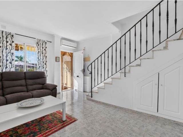 2 slaapkamer Huis te koop in Aguas Nuevas, Torrevieja met zwembad - € 199.000 (Ref: 10184457)