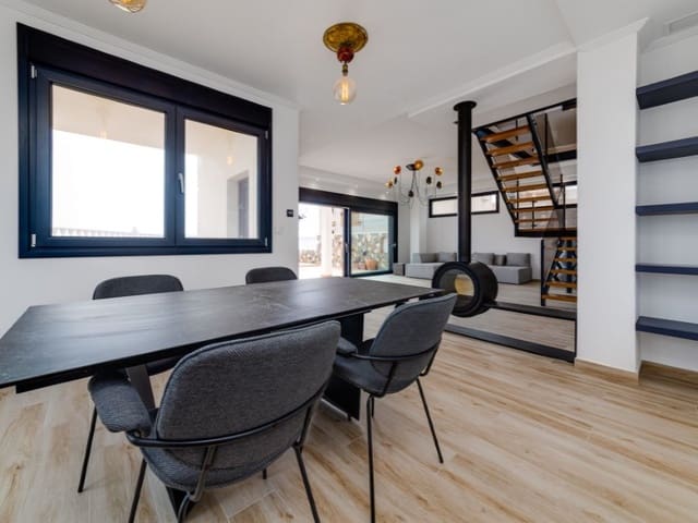 4 soverom Villa til salgs i Los Europeos, Torrevieja med svømmebasseng garasje - € 990 000 (Ref: 7792743)