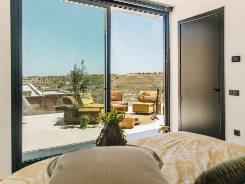 4 bedroom Villa for sale in Rojales with pool - € 995,000 (Ref: 7792815)